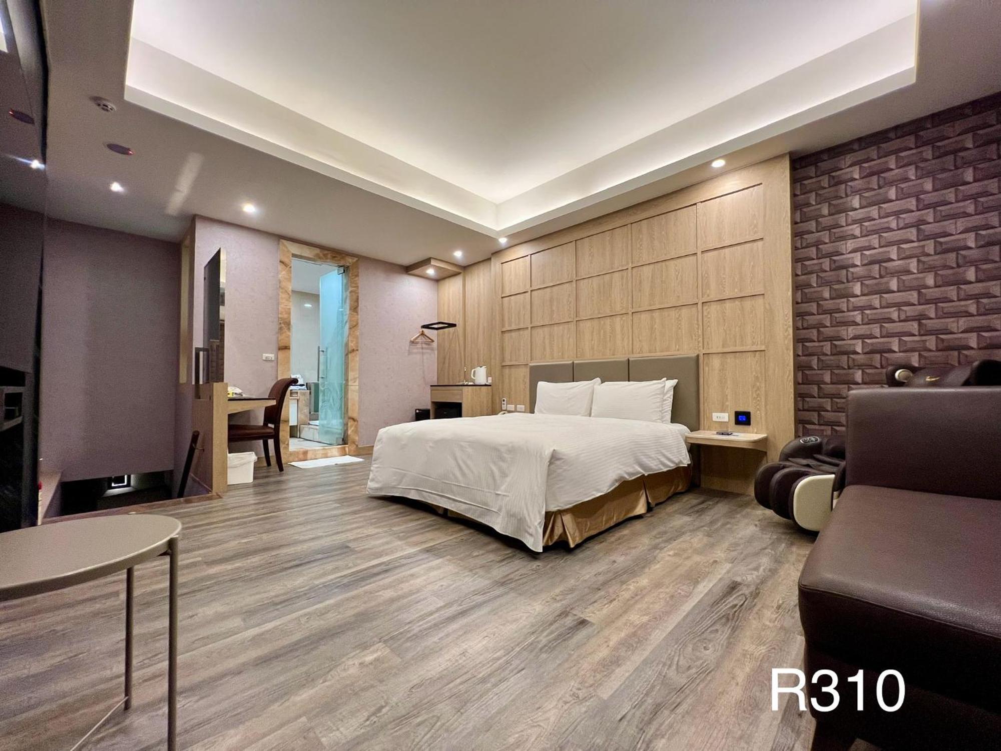 Cigar Motel Tainan Extérieur photo